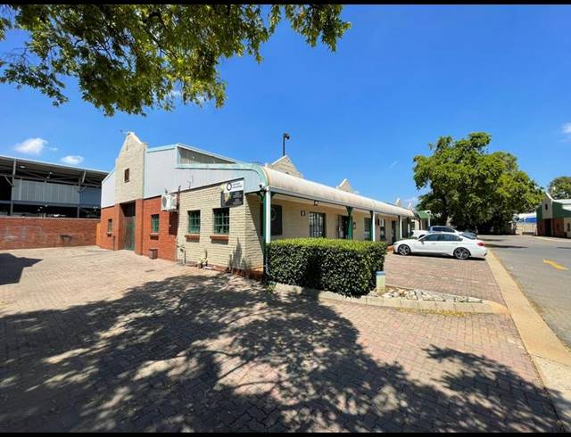 INDUSTRIAL PROPERTY TO RENT IN HENNOPSPARK